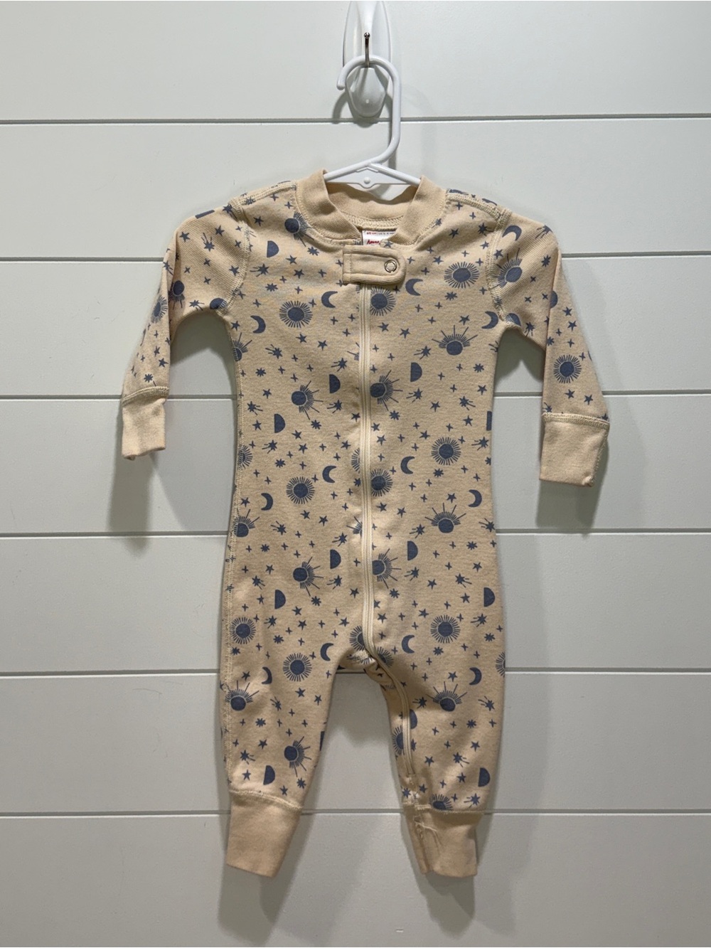 Hanna Andersson Beige Moon & Navy Star Print One-Piece Bodysuit